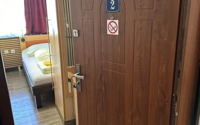 Motel Caesar