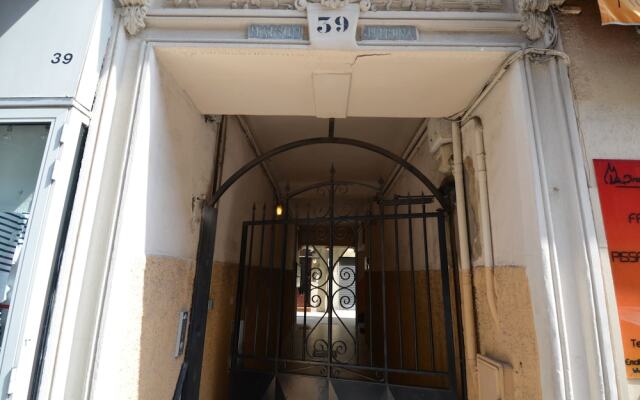 Отель MyNice Place du Pin Франция, Ницца - отзывы, цены и фото номеров - забронировать отель MyNice Place du Pin онлайн вид на фасад
