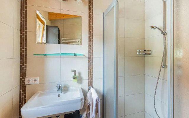 Spacious Apartment Near Ski Area In Fendels
