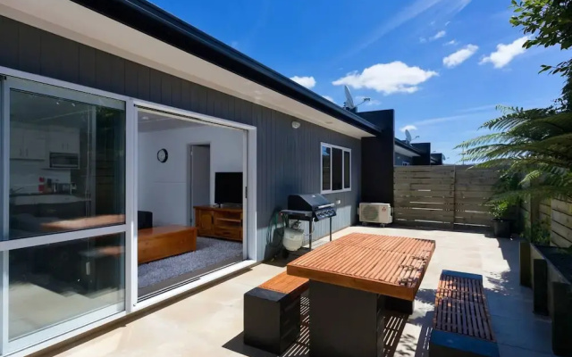Awesome Central Rotorua Pad