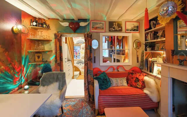 Artists Hideaway in Cowfold