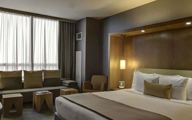 Loews Chicago O'Hare Hotel