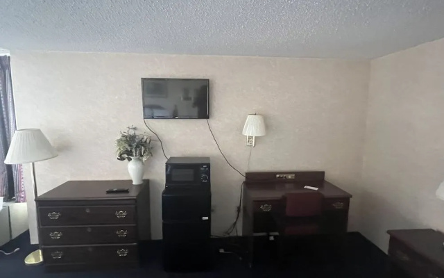 Economy Inn