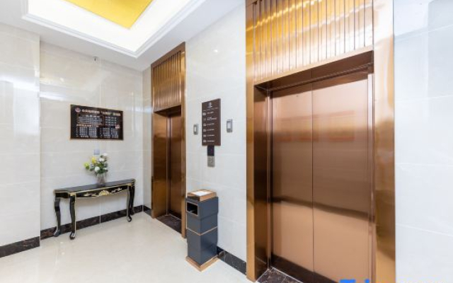 Guoan Business Hotel (Daming Qieshanhu Park Branch)