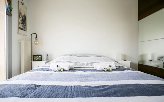 Homely Oberkampf Apartment for 4 Guests