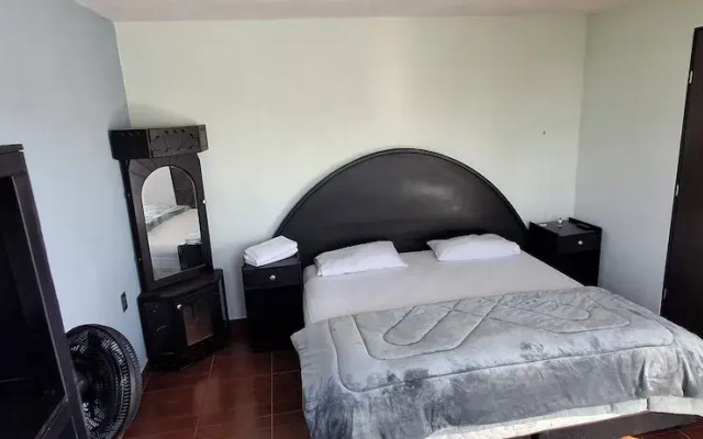 La Cabaña Hotel