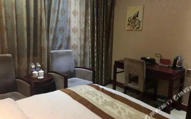 Yuanhe Holiday Hotel