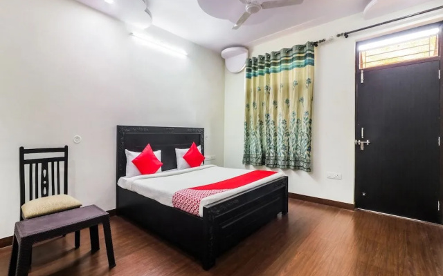 OYO 26863 Raj Villa