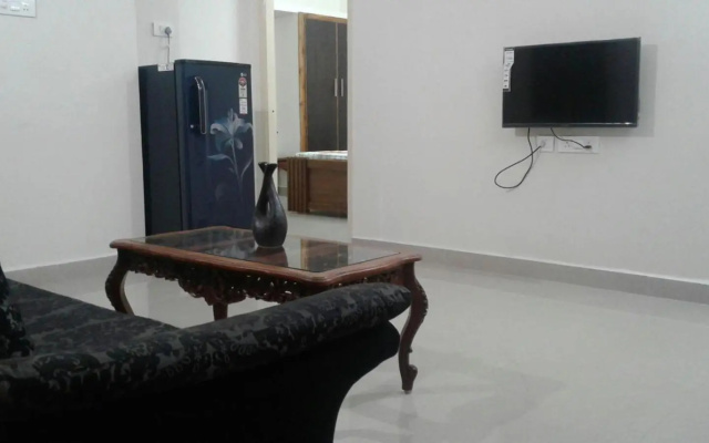 GIRI Service Apartment