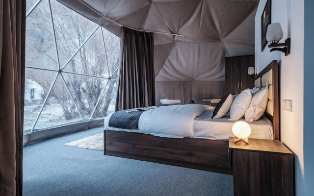 The Crystal Resort