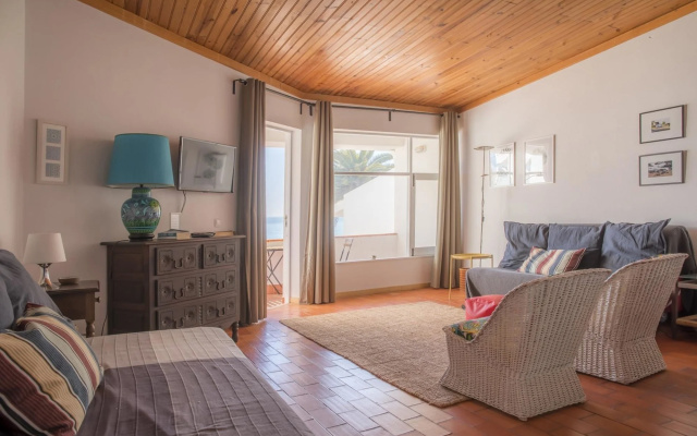 A29 - Calheta House in Luz