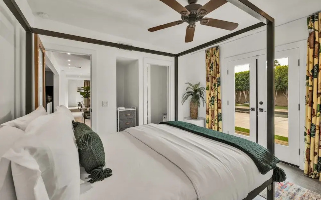 Mid-Century Elegance & Fun in Tahquitz River Estates