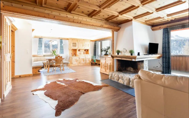 Spacious Apartment with fantastic Alpine Panorama