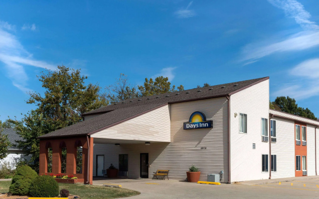 Days Inn by Wyndham Springfield