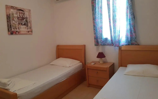 Menigos-SuperiorType Maisonette AA2G-60