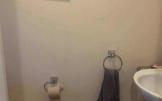 Cosy Family Home With Full Amenities