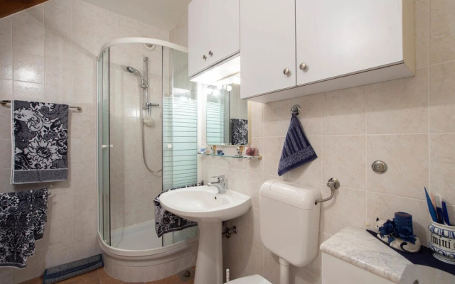 Awesome Home in Kucice with Hot Tub, WiFi & 5 Bedrooms