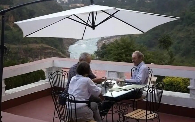 Monal Resort