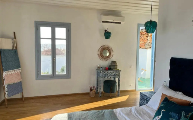 Lovely 1 Bed Townhouse with patio