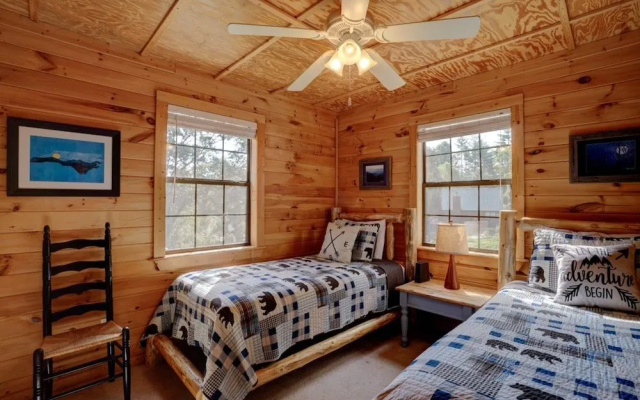 Amazing Adventure Cabin