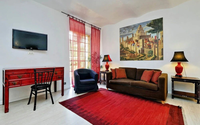 Spanish Steps Charming Apartment