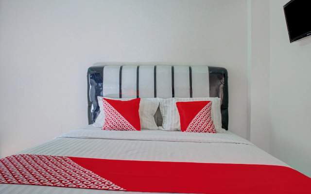 Alifah Residence Syariah by OYO Rooms
