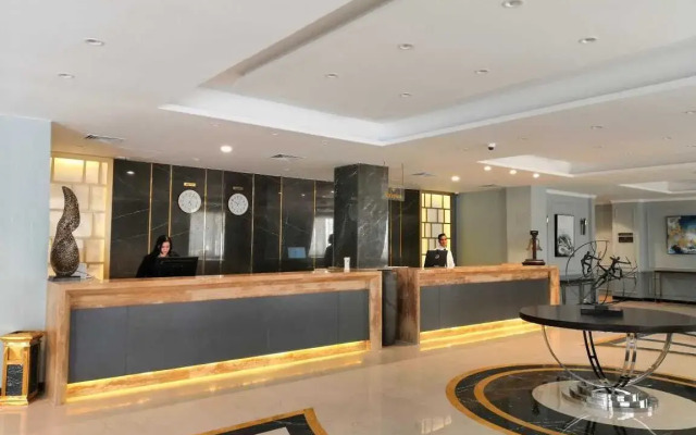 Royal Jewel Al Raml