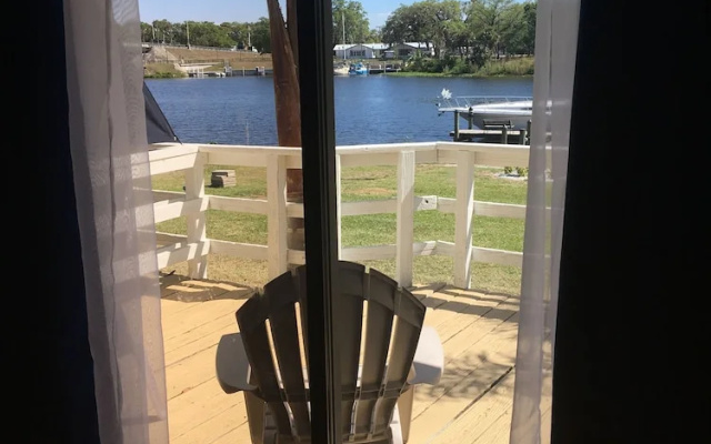 The Rivers Edge Motel