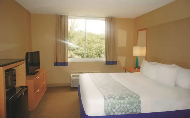 La Quinta Inn And Suites Naples Downtown