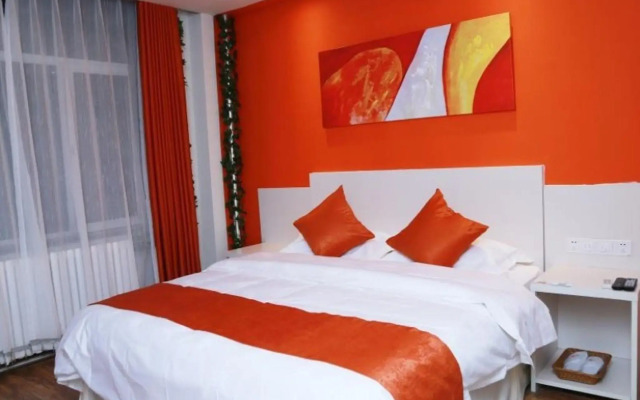 Shell Chengde Longhua County Xingzhou Road Hotel