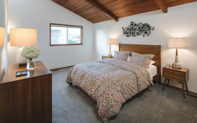 Beeswax & Beach by Avantstay - Fireplace & Ocean Views