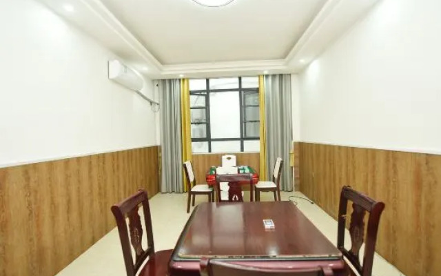 Jiayuan Holiday Hotel