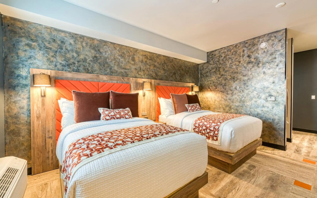 Hotel Lexen - Newhall