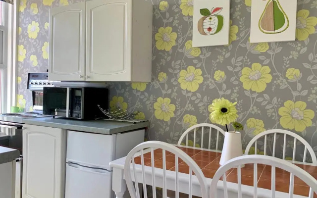 Chateau Dale Holiday Apartments