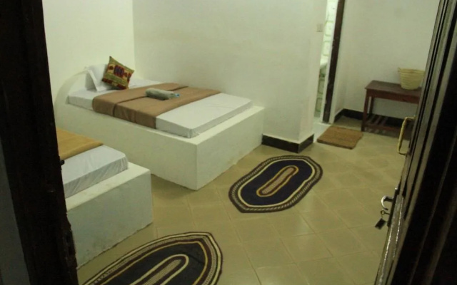 I Hotel