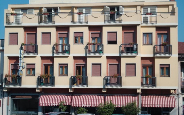 Hotel Ristorante Mommo Читтанова вид на фасад