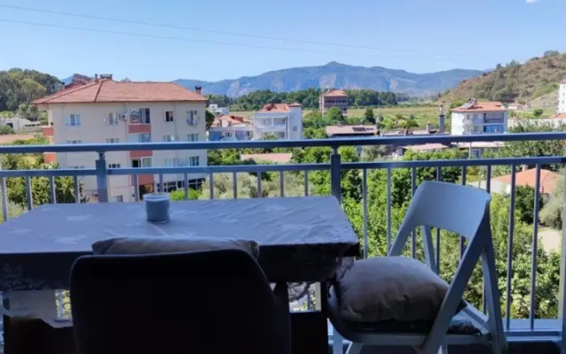 Flat with Shared Pool and Balcony in Dalaman