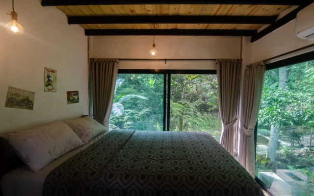 Voraman Hut