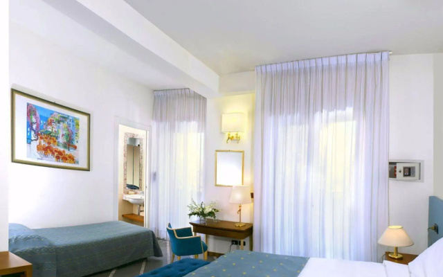 International Hotel & Suite