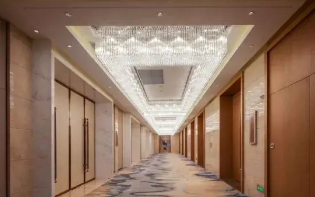 Huatong Hotel