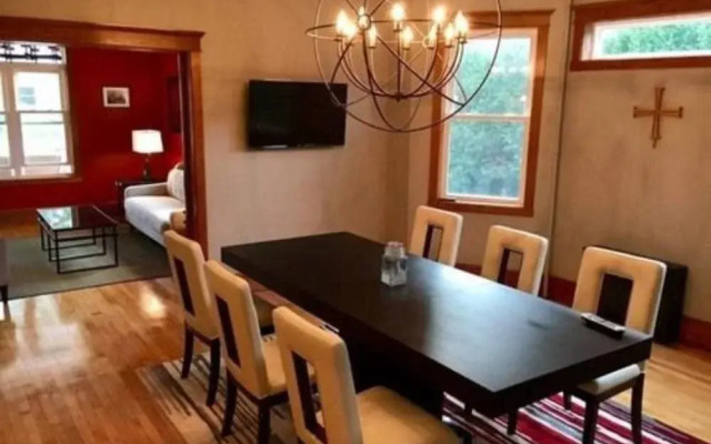 The Estates Bed & Breakfast