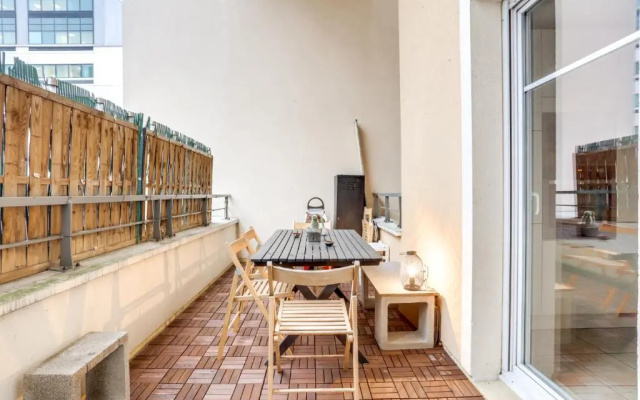 Chic apart with terrace and parking