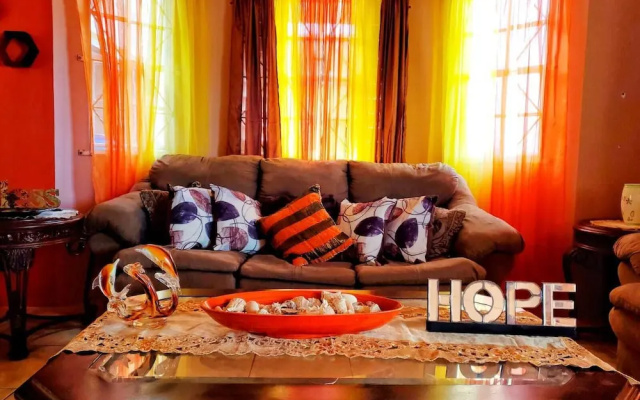 2 Bed-sleeps 4-gated Community-5 Min Town Centre