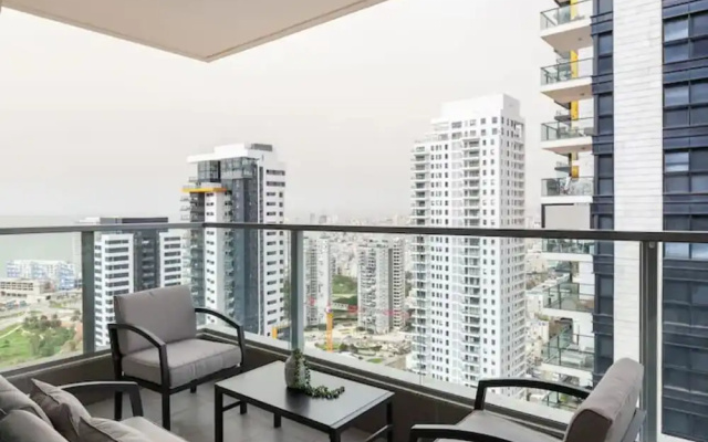 Luxury 3BR 32 Floor SeaView