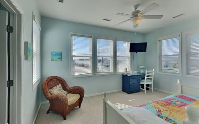Clamalot by Topsail Realty