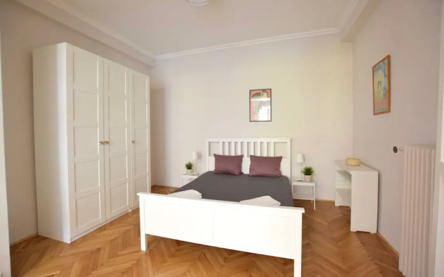 Standard Apartment by Hi5 - Fejer Gyorgy St