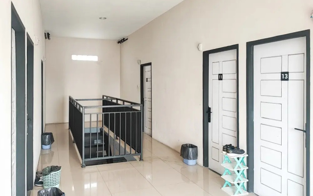 RedDoorz Syariah near Universitas Jambi Telanaipura