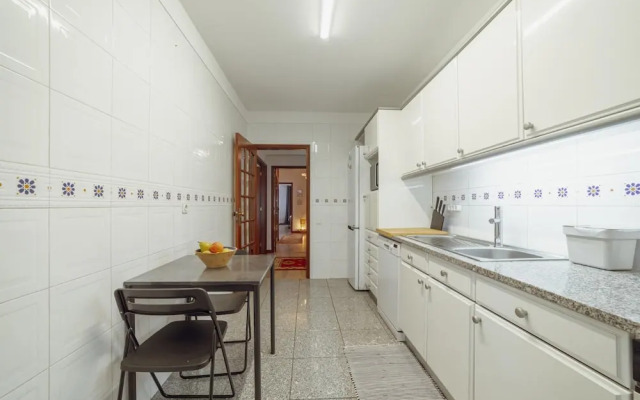 Matosinhos Center Premium Apartment by Vacationy