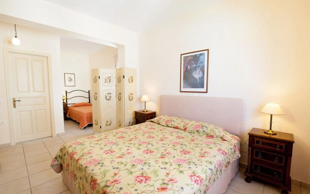 Erietta Aparthotel