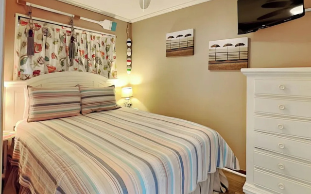 Hilton Head Island Beach & Tennis Resort by Hilton Head Retreats